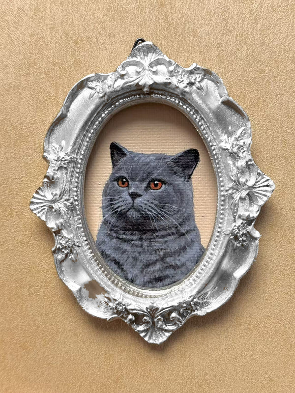 Hand-painted Grey shorthair cat, Style 05, Silver finish