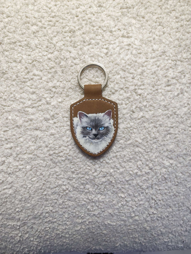 Sample 26 | Cat keyring · full view