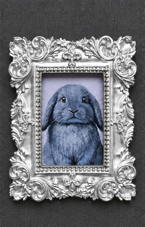 Lop rabbit example in Style 03, Silver; full frame shown